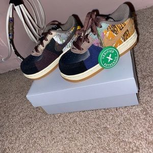 Travis scott air force 1 size 7 td